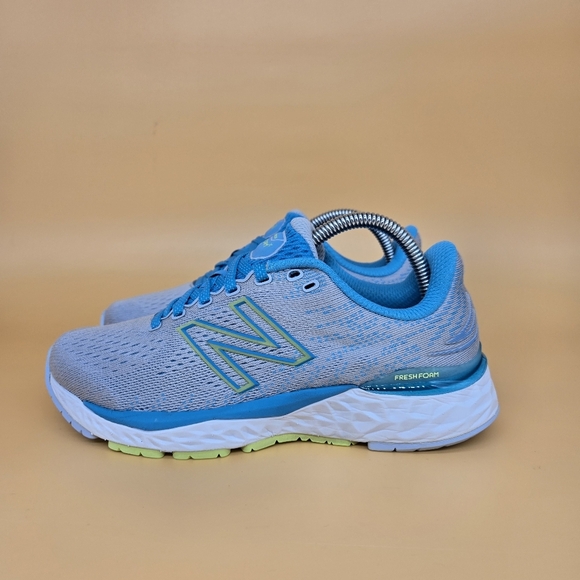 New Balance Fresh Foam 880 v11 Women's Running Shoes Size 6.5 - Picture 1 of 8